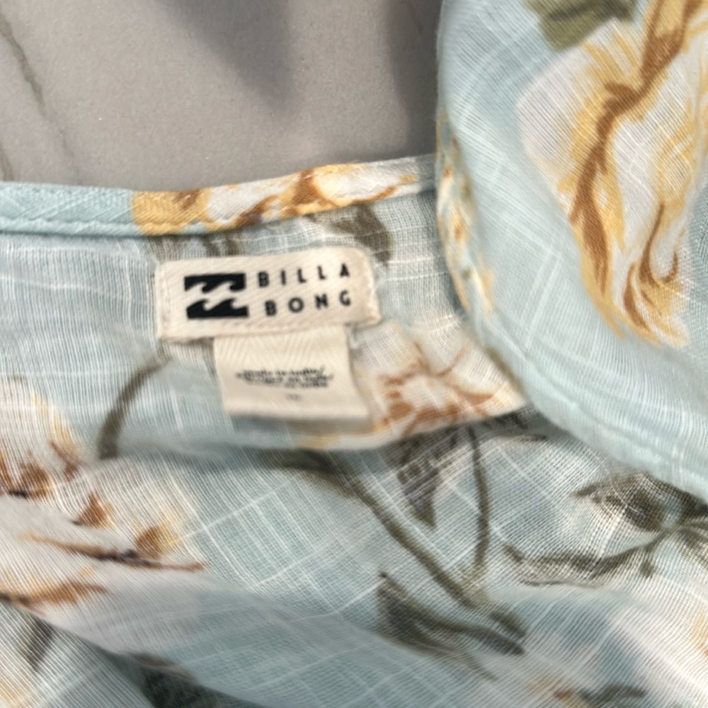 Wrap dress perfect for Spring and summer - Picture 6 of 8
